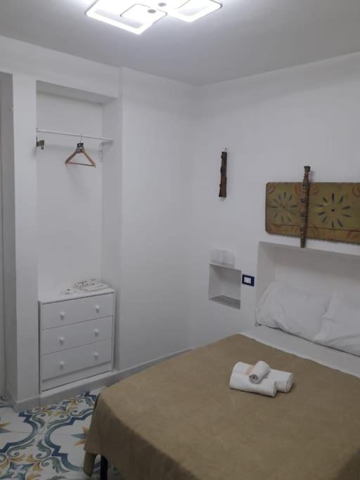 Oneto Apartment Palermo Eksteriør billede